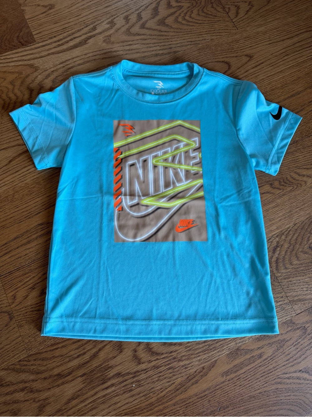 Nike Boys' Bright Blue Logo Tee with Shorts - Picture 4 of 7